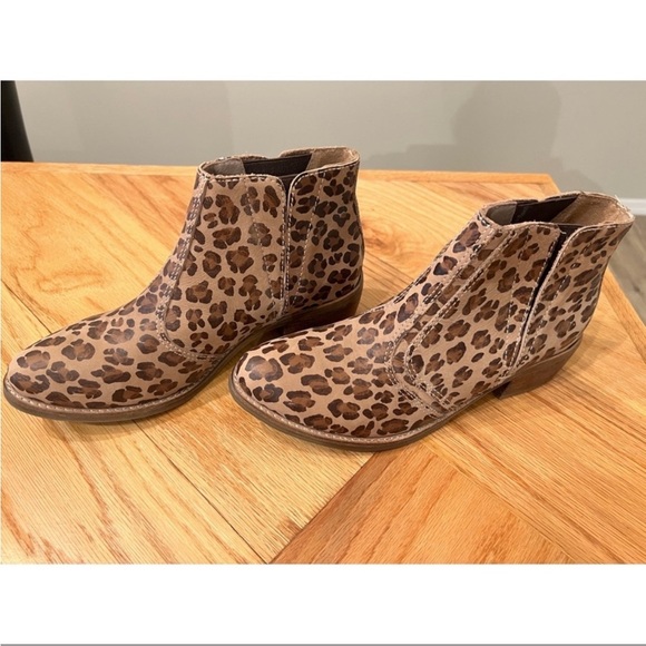 Matisse Leopard Ankle Bootie - Picture 4 of 6